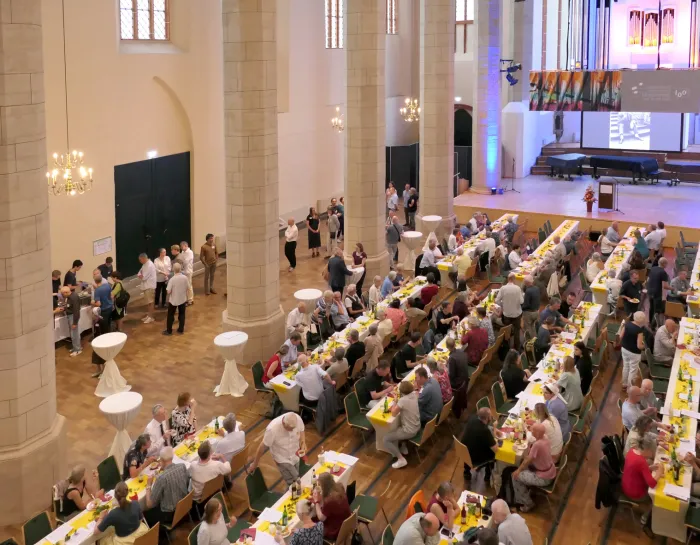 KH Ulrichskirche, Saal von oben